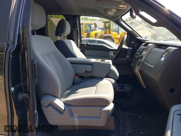 2011 Ford F-150 XL with VIN 1FTFX1EF5BFA30281, listed as a IAAI auction lot 42638798 with 194,071 mi miles and . Bid and sale history available at DreamBid. Image 5.