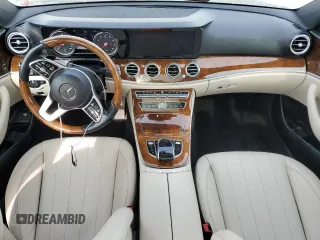 2019 Mercedes-Benz E 450 with VIN WDDZH6JB6KA671808, listed as a Copart auction lot 49857245 with 99,709 mi miles and Salvage Title. Bid and sale history available at DreamBid. Image 8.