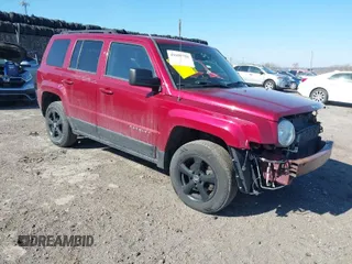 2016 Jeep Patriot Sport SE with VIN 1C4NJRBB8GD520956, listed as a IAAI auction lot 41699758 with 201,613 mi miles and . Bid and sale history available at DreamBid. Image 1.