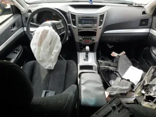 2013 Subaru Outback Premium z VIN 4S4BRBBC4D3278093, wystawiony jako Copart lot #60155325 z przebiegiem 155 667 mil mil oraz Szkoda całkowita • Salvage title. Historia ofert i sprzedaży dostępna na DreamBid. Obrazek 8.