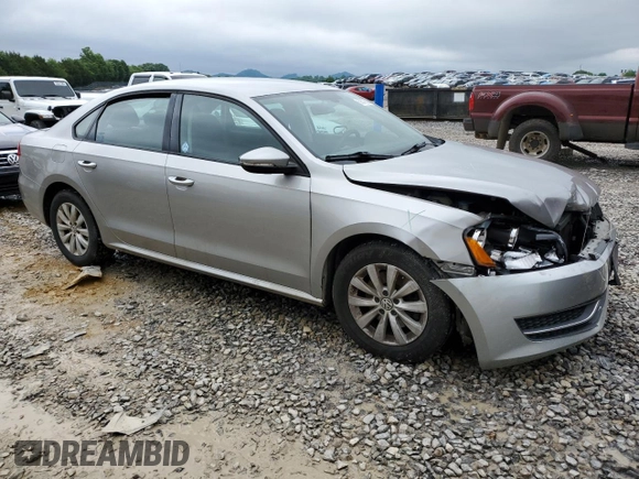 2012 Volkswagen Passat S with VIN 1VWAP7A3XCC017003, listed as a Copart auction lot 58579625 with 282,364 mi miles and Clean title. Bid and sale history available at DreamBid. Image 4.