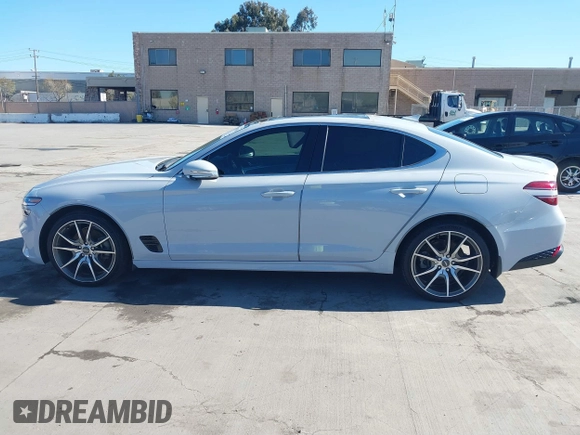 2022 Genesis G70 2.0T z VIN KMTG34TA4NU089493, wystawiony jako IAAI lot #41865826 z przebiegiem 36 366 mil mil oraz . Historia ofert i sprzedaży dostępna na DreamBid. Obrazek 13.