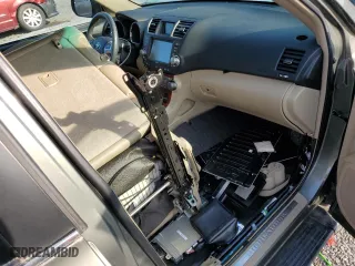 2012 Toyota Highlander Limited with VIN 5TDYK3EH8CS082879, listed as a Copart auction lot 65188214 with 0 mi miles and Non Repairable. Bid and sale history available at carsss.com. Image 8.
