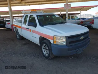 2007 Chevrolet Silverado 1500 LT w/1LT with VIN 1GCEC19077Z637107, listed as a IAAI auction lot 41851739 with 148,277 mi miles. Bid and sale history available at carsss.com. Image 1.