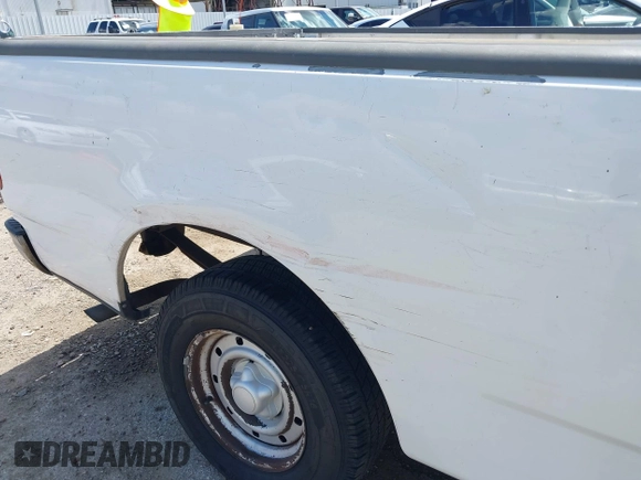 2000 Ford F-150 with VIN 1FTZF1724YKB07961, listed as a IAAI auction lot 42549926 with 186,865 mi miles and . Bid and sale history available at DreamBid. Image 18.