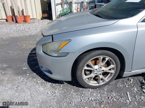 2012 Nissan Maxima 3.5 S with VIN 1N4AA5AP5CC852041, listed as a IAAI auction lot 41746441 with 207,546 mi miles. Bid and sale history available at carsss.com. Image 13.