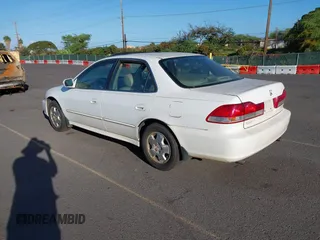 2002 Honda Accord EX z VIN 1HGCG16522A024557, wystawiony jako IAAI lot #41525344 z przebiegiem 219 786 mil mil oraz . Historia ofert i sprzedaży dostępna na DreamBid. Obrazek 3.