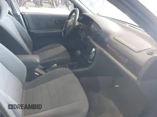 1996 Nissan Altima XE with VIN 1N4BU31D4TC139105, listed as a IAAI auction lot 40241213 with 115,817 mi miles and . Bid and sale history available at DreamBid. Image 5.