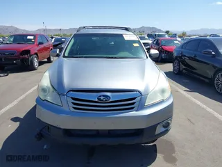 2010 Subaru Outback Prem All-Weather/HK Aud with VIN 4S4BRBFC7A3325526, listed as a IAAI auction lot 42044926 with 256,506 mi miles. Bid and sale history available at carsss.com. Image 12.