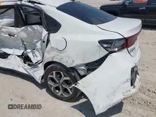2019 Kia Forte LXS with VIN 3KPF24AD0KE128679, listed as a IAAI auction lot 39235456 with 1 mi miles. Bid and sale history available at carsss.com. Image 16.