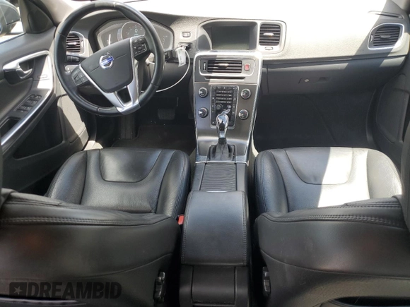 2014 Volvo S60 T5 z VIN YV1612FS6E1287285, wystawiony jako Copart lot #56614785 z przebiegiem 104 637 mil mil oraz Szkody całkowita. Historia ofert i sprzedaży dostępna na DreamBid. Obrazek 8.