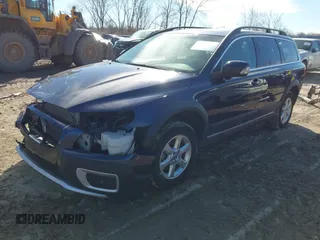 2010 Volvo XC70 3.2L with VIN YV4960BZ5A1078719, listed as a IAAI auction lot 41697871 with 115,608 mi miles and . Bid and sale history available at DreamBid. Image 2.
