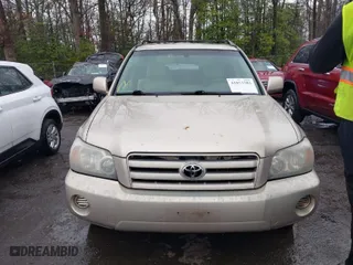 2004 Toyota Highlander with VIN JTEEP21A840005596, listed as a IAAI auction lot 41853783 with 300,533 mi miles. Bid and sale history available at carsss.com. Image 13.