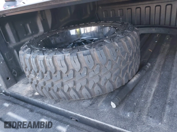 2019 Ford F-150 XL with VIN 1FTEW1C4XKKE39092, listed as a IAAI auction lot 41823989 with 49,430 mi miles and . Bid and sale history available at DreamBid. Image 12.