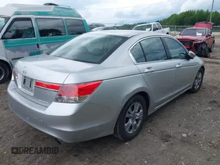 2012 Honda Accord SE z VIN 1HGCP2F61CA120373, wystawiony jako IAAI lot #42388681 z przebiegiem 121 754 mil mil oraz . Historia ofert i sprzedaży dostępna na DreamBid. Obrazek 4.