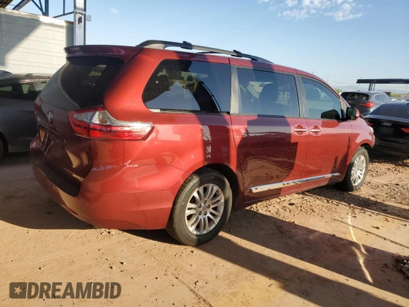 2017 Toyota Sienna XLE Auto Access Seat z VIN 5TDYZ3DCXHS829259, wystawiony jako Copart lot #60167795 z przebiegiem 52 444 mil mil oraz Szkoda całkowita • Salvage title. Historia ofert i sprzedaży dostępna na DreamBid. Obrazek 3.
