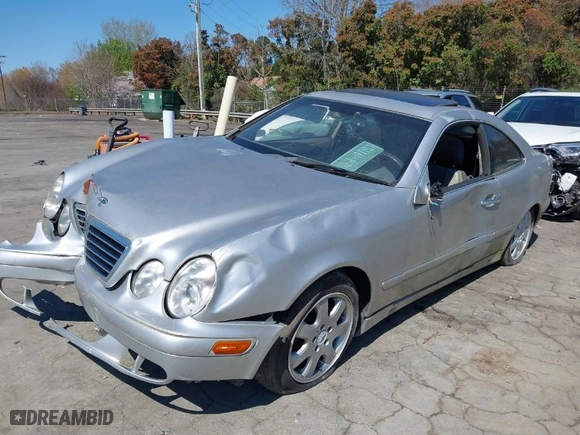 2001 Mercedes-Benz CLK-Class with VIN WDBLJ65G41F163119, listed as a IAAI auction lot 41865239 with 1 mi miles. Bid and sale history available at carsss.com. Image 2.