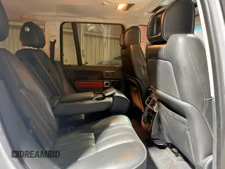 2011 Land Rover Range Rover HSE Lux z VIN SALMF1D42BA355759, wystawiony jako Copart lot #59821605 z przebiegiem 77 618 mil mil oraz Szkoda całkowita • Salvage title. Historia ofert i sprzedaży dostępna na DreamBid. Obrazek 6.