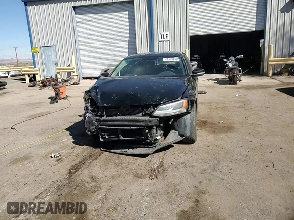 2015 Volkswagen Jetta SE z VIN 3VWD07AJ4FM282387, wystawiony jako Copart lot #48435015 z przebiegiem 177 857 mil mil oraz Szkoda całkowita • Salvage title. Historia ofert i sprzedaży dostępna na DreamBid. Obrazek 10.