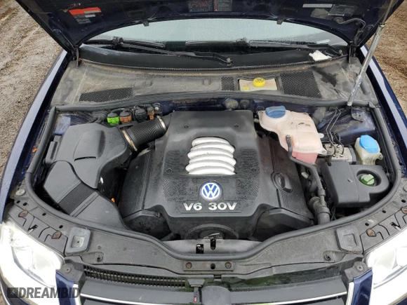2002 Volkswagen Passat GLX with VIN WVWTH63B32P069555, listed as a Copart auction lot 85990984 with 69,310 mi miles and Clean Title. Bid and sale history available at carsss.com. Image 11.