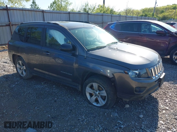 2017 Jeep Compass Sport SE z VIN 1C4NJDBB9HD143154, wystawiony jako IAAI lot #42126726 z przebiegiem 219 850 mil mil oraz . Historia ofert i sprzedaży dostępna na DreamBid. Obrazek 1.