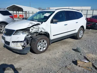 2016 Chevrolet Traverse LS with VIN 1GNKRFKD0GJ150431, listed as a IAAI auction lot 41657488 with 157,582 mi miles. Bid and sale history available at carsss.com. Image 17.
