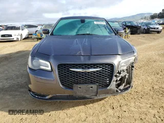 2018 Chrysler 300 S with VIN 2C3CCAGG7JH267344, listed as a Copart auction lot 49529415 with 91,767 mi miles and Salvage Title. Bid and sale history available at DreamBid. Image 5.