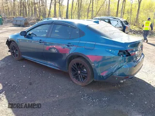 2025 Toyota Camry LE с VIN 4T1DBADK9SU007596, выставлен на аукционе IAAI как лот 42148643 с пробегом 28 430 миль миль и . История ставок и продаж доступна на DreamBid. Изображение 3.