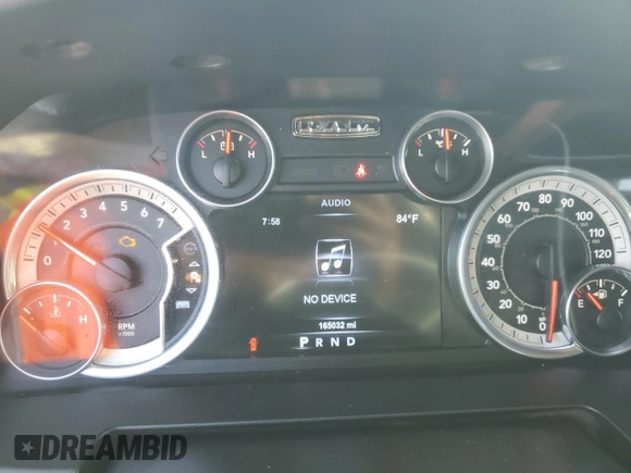 2015 Ram 1500 Big Horn z VIN 1C6RR7LTXFS757343, wystawiony jako Copart lot #58785175 z przebiegiem 165 032 mil mil oraz Czysty tytuł • Clean title. Historia ofert i sprzedaży dostępna na DreamBid. Obrazek 9.