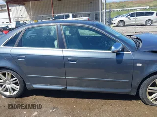 2007 Audi S4 z VIN WAUGL78E47A030571, wystawiony jako IAAI lot #41969041 z przebiegiem 170 319 mil mil oraz . Historia ofert i sprzedaży dostępna na DreamBid. Obrazek 14.