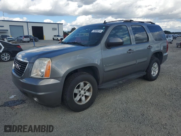 2007 GMC Yukon SLE with VIN 1GKFK130X7R293342, listed as a Copart auction lot 74385674 with 182,752 mi miles and Clean Title. Bid and sale history available at carsss.com. Image 1.