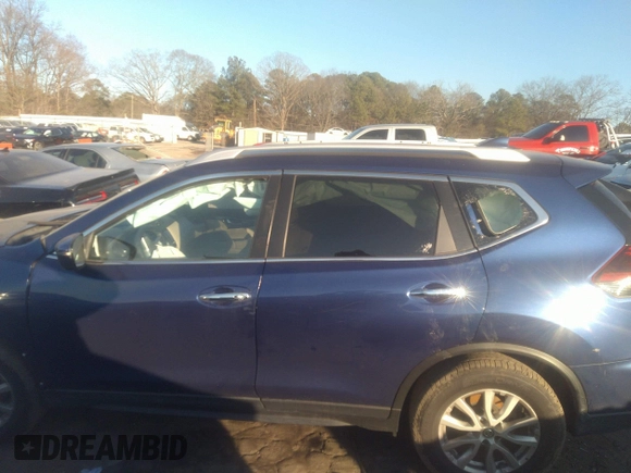 2018 Nissan Rogue SV with VIN KNMAT2MV8JP589255, listed as a IAAI auction lot 41270316 with 170,895 mi miles. Bid and sale history available at carsss.com. Image 14.