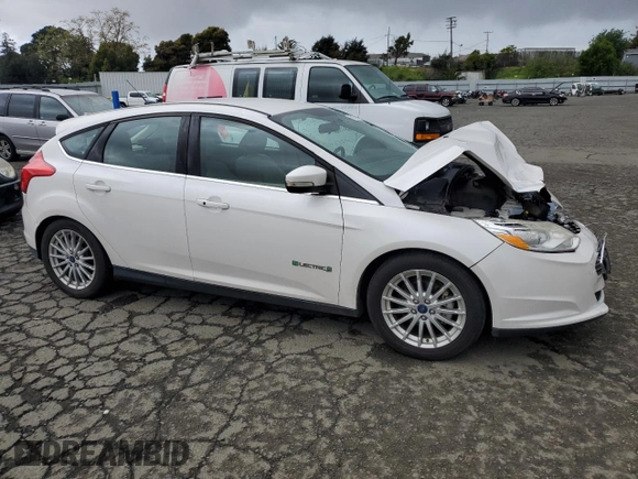 2014 Ford Focus Electric with VIN 1FADP3R48EL341890, listed as a Copart auction lot 51531905 with 76,393 mi miles and Salvage title. Bid and sale history available at DreamBid. Image 4.