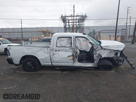 2022 Ram 2500 Tradesman with VIN 3C6UR5CL1NG438188, listed as a IAAI auction lot 42064929 with 23,466 mi miles. Bid and sale history available at carsss.com. Image 13.