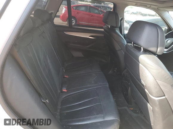 2015 BMW X5 xDrive35i z VIN 5UXKR0C5XF0K55803, wystawiony jako Copart lot #57133455 z przebiegiem 169 417 mil mil oraz Czysty tytuł • Clean title. Historia ofert i sprzedaży dostępna na DreamBid. Obrazek 11.