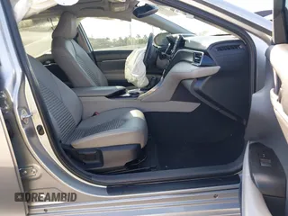 2022 Toyota Camry SE with VIN 4T1T11AK9NU686020, listed as a IAAI auction lot 41155558 with 46,746 mi miles and . Bid and sale history available at DreamBid. Image 5.