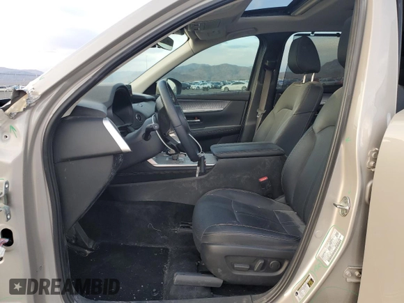 2024 Mazda CX-90 Preferred z VIN JM3KKBHD5R1170486, wystawiony jako Copart lot #43056155 z przebiegiem 5 969 mil mil oraz Szkoda całkowita • Salvage title. Historia ofert i sprzedaży dostępna na DreamBid. Obrazek 7.