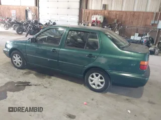 1997 Volkswagen Jetta with VIN 3VWSB81H2VM004333, listed as a IAAI auction lot 41443404 with 172,479 mi miles and . Bid and sale history available at DreamBid. Image 3.