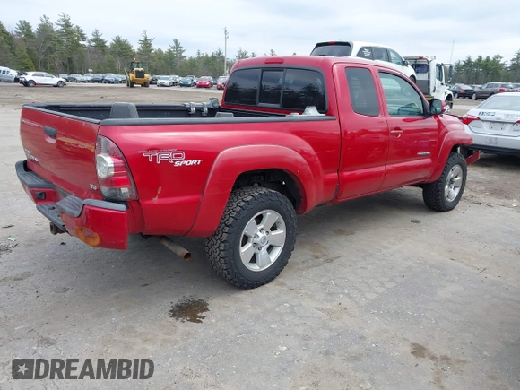 2013 Toyota Tacoma with VIN 5TFUU4EN7DX064437, listed as a IAAI auction lot 41947323 with 170,695 mi miles and . Bid and sale history available at DreamBid. Image 4.