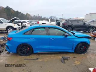 2024 Audi RS 3 z VIN WUAG4DGY9RA902002, wystawiony jako IAAI lot #41061998 z przebiegiem 21 276 mil mil oraz . Historia ofert i sprzedaży dostępna na DreamBid. Obrazek 14.