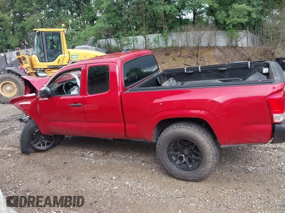 2017 Toyota Tacoma SR with VIN 5TFSX5EN2HX050715, listed as a IAAI auction lot 42509258 with 117,661 mi miles and . Bid and sale history available at DreamBid. Image 14.