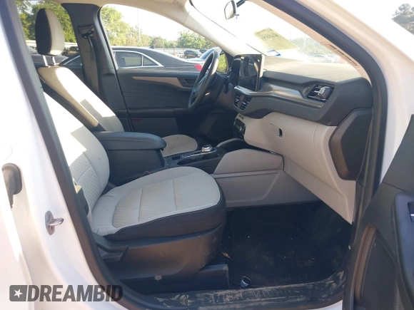 2023 Ford Escape Active with VIN 1FMCU0GZ4PUA68600, listed as a IAAI auction lot 42193384 with 12,920 mi miles and . Bid and sale history available at DreamBid. Image 5.