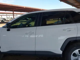 2022 Toyota RAV4 LE with VIN 2T3F1RFV4NW305258, listed as a IAAI auction lot 41632800 with 45,981 mi miles. Bid and sale history available at carsss.com. Image 14.