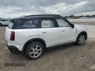 2025 MINI Countryman S z VIN WMZ23GA0XS7S16374, wystawiony jako Copart lot #52798125 z przebiegiem Nie podano mil oraz Szkoda całkowita • Salvage title. Historia ofert i sprzedaży dostępna na DreamBid. Obrazek 3.