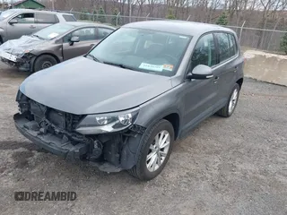 2017 Volkswagen Tiguan S with VIN WVGBV7AX9HK049420, listed as a IAAI auction lot 41838301 with 118,490 mi miles and . Bid and sale history available at DreamBid. Image 17.