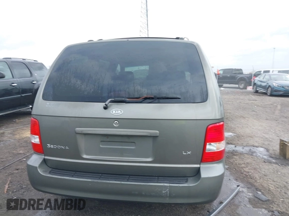 2005 Kia Sedona LX with VIN KNDUP132656734193, listed as a IAAI auction lot 41892342 with 91,768 mi miles. Bid and sale history available at carsss.com. Image 16.