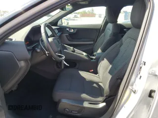 2023 Polestar 2 z VIN YSMEG3KA6PL127292, wystawiony jako Copart lot #58954155 z przebiegiem 22 271 mil mil oraz Szkoda całkowita • Salvage title. Historia ofert i sprzedaży dostępna na DreamBid. Obrazek 7.