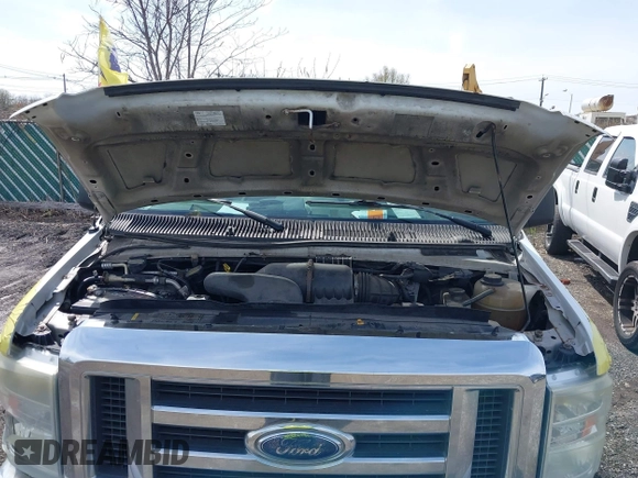 2010 Ford Econoline Passenger XL with VIN 1FBNE3BL2ADA45570, listed as a IAAI auction lot 42068419 with 262,455 mi miles and . Bid and sale history available at DreamBid. Image 10.
