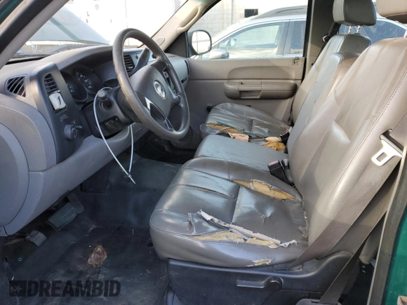 2007 Chevrolet Silverado 1500 LT w/1LT with VIN 1GCEC19C57Z616492, listed as a Copart auction lot 88431345 with 306,350 mi miles and Clean Title. Bid and sale history available at carsss.com. Image 7.