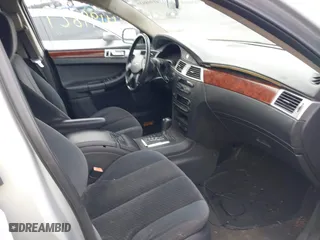 2005 Chrysler Pacifica Touring with VIN 2C4GM68405R387398, listed as a IAAI auction lot 41998927 with 163,247 mi miles. Bid and sale history available at carsss.com. Image 5.